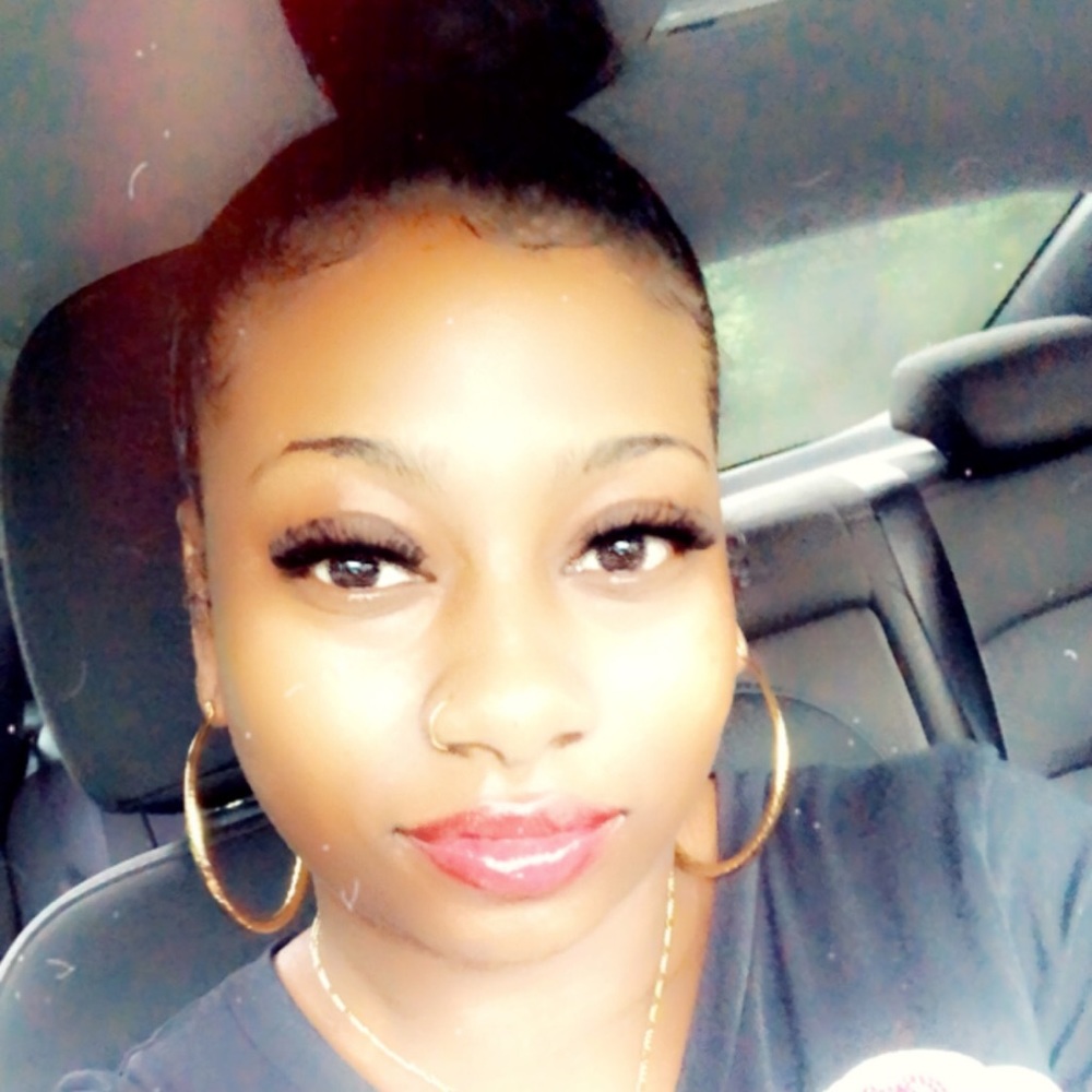 Meet your Posher, Ciera